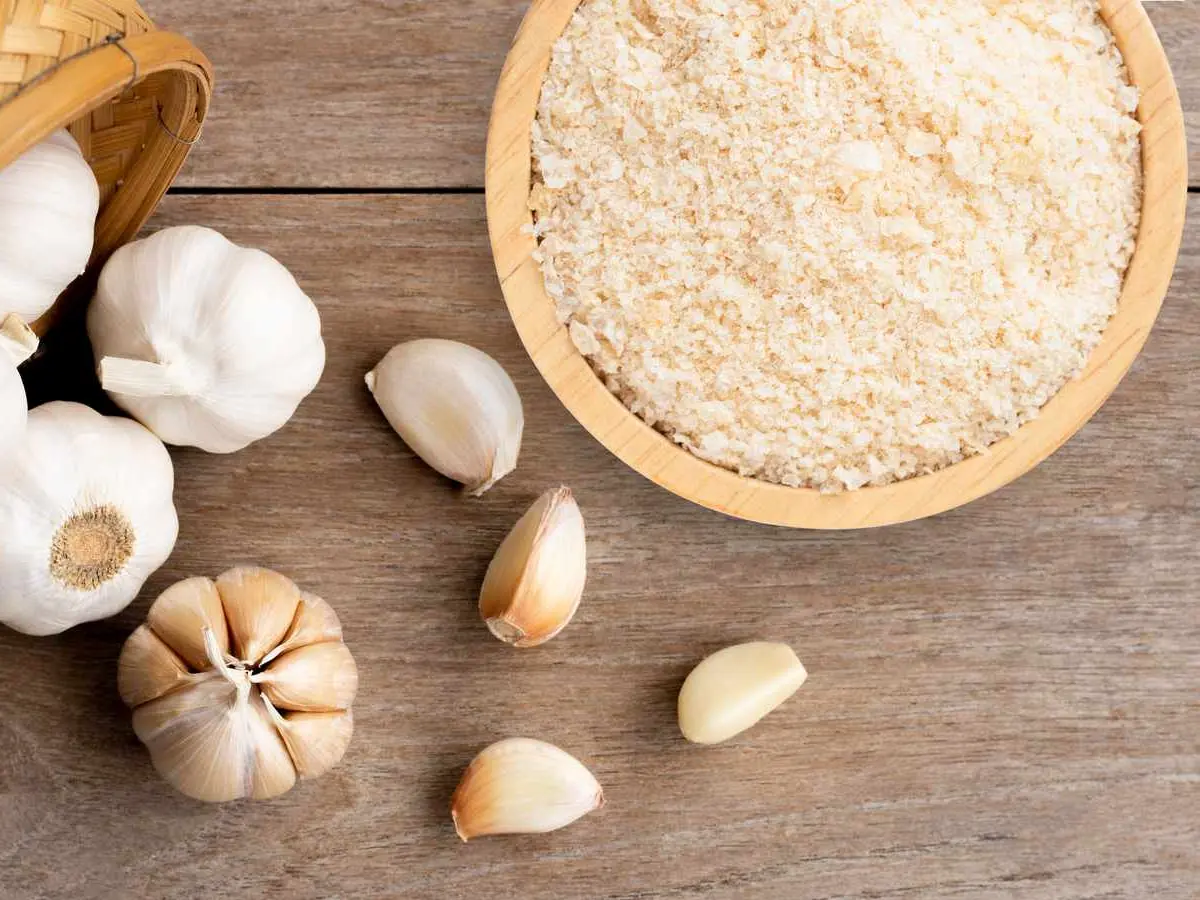 Garlic powder (Lehsun powder)